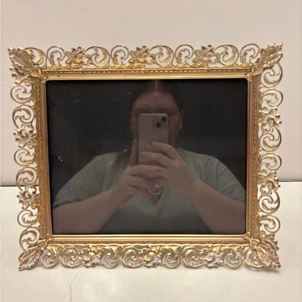 Gold tone 8x10 Hollywood Regency Metal Photo Frame Tabletop Wall
